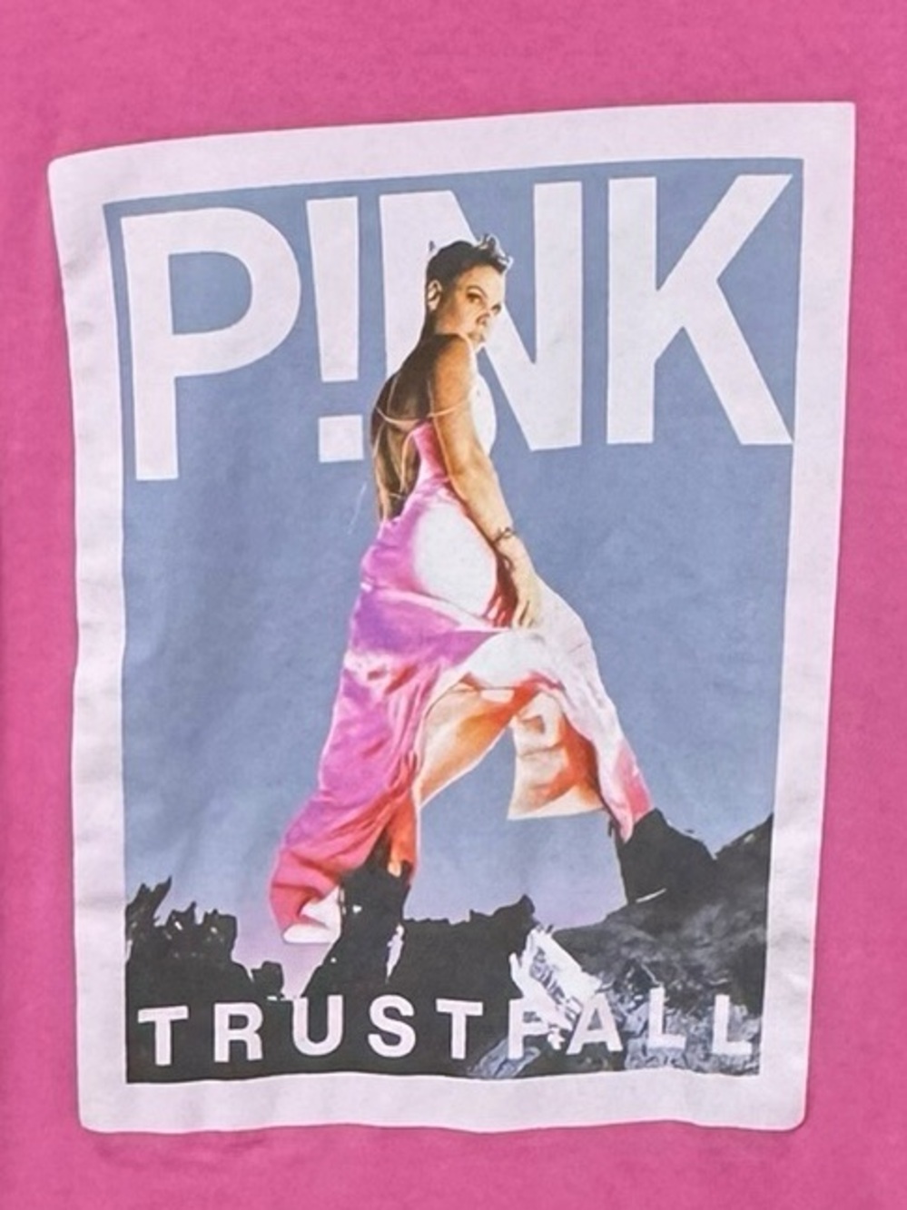 P!NK Trustfall 2023 Graphic Tee S 17.5” p2p Pink NWOT - Picture 4 of 8